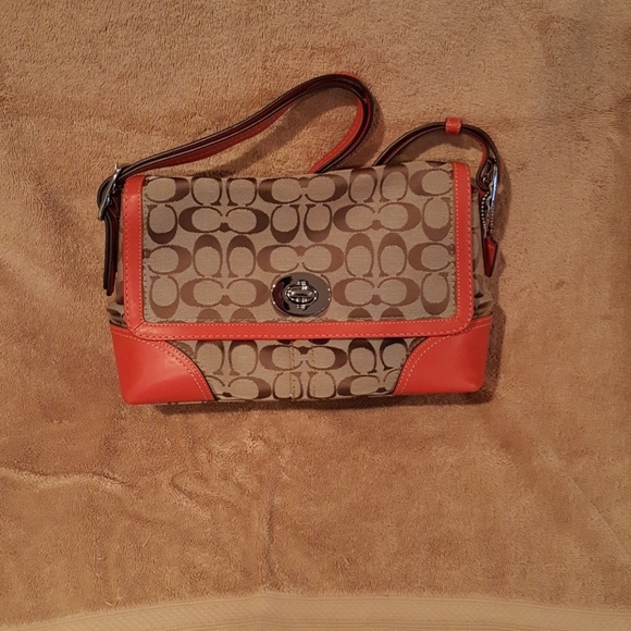 Handbag - Picture 1 of 2